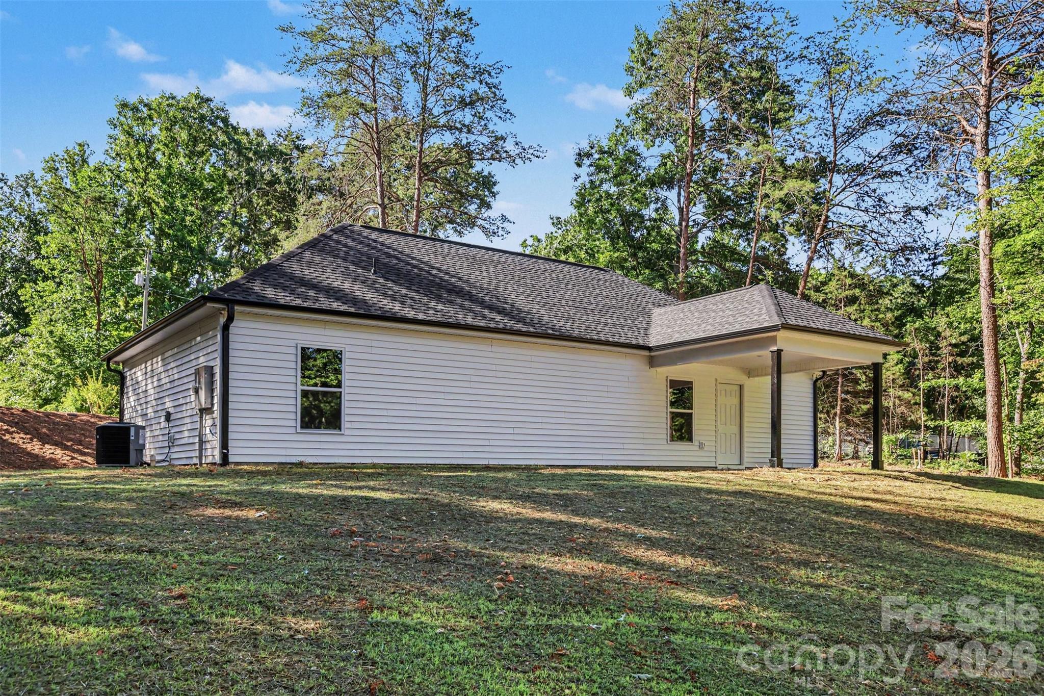 160 Parris Road Blacksburg, SC 29702 - Photo 4 of 26