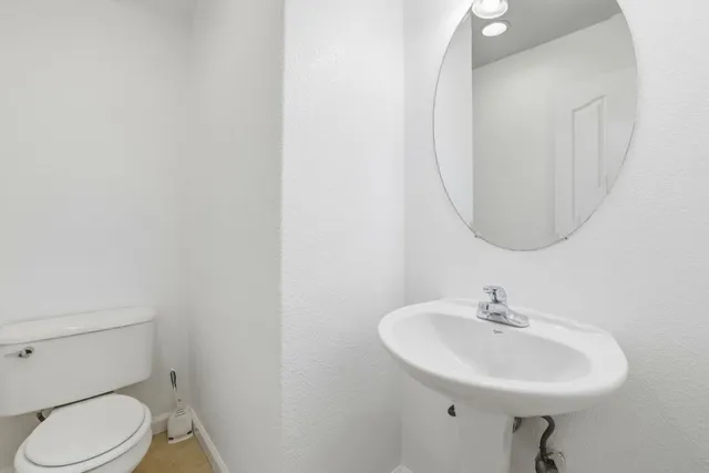 $2,600 | 11 Stony Hill Place, Sacramento, CA 95835