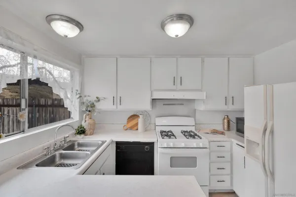 $740,000 | 8532 Carlton Oaks Drive, Santee, CA 92071