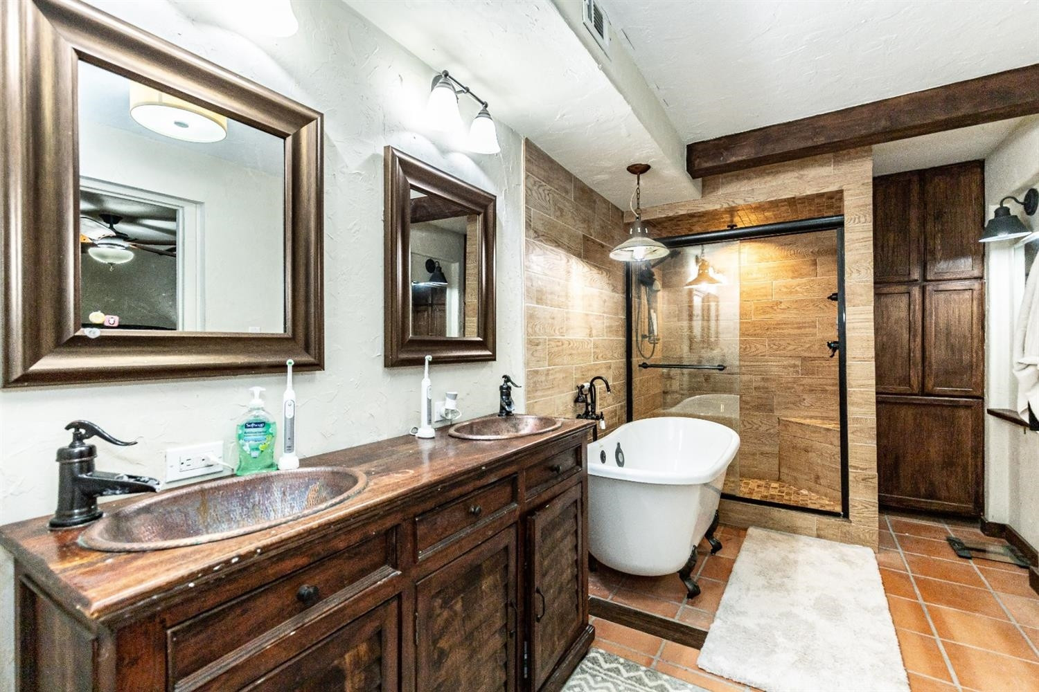 2404 North Ridge Road Lubbock, TX 79403 - Photo 25 of 50 Master Bath
