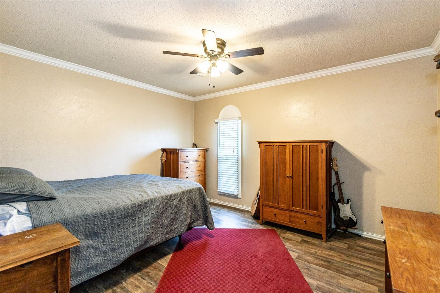 2404 North Ridge Road Lubbock, TX 79403 - Photo 29 of 50 Second Bedroom