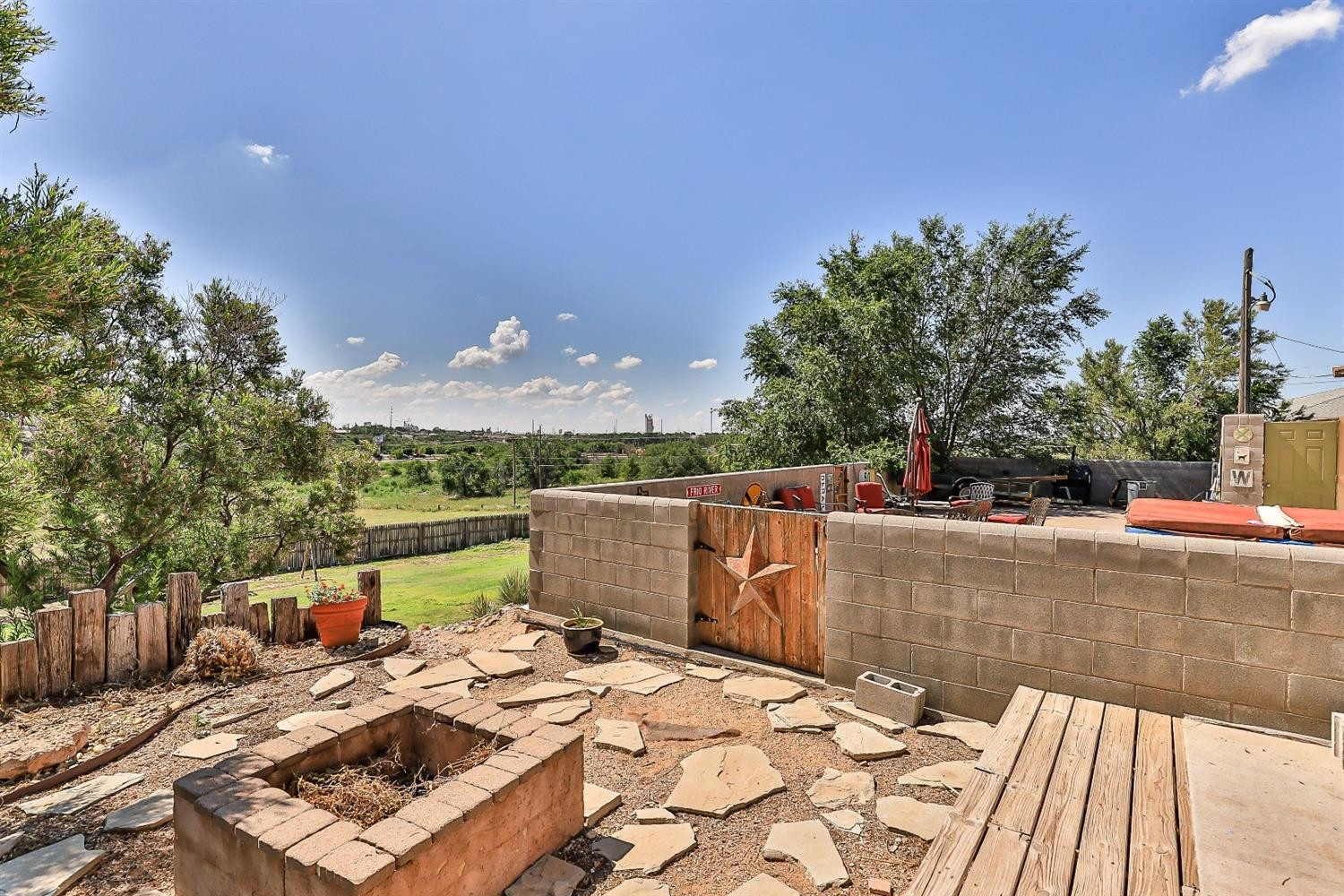 2404 North Ridge Road Lubbock, TX 79403 - Photo 42 of 50 Firepit