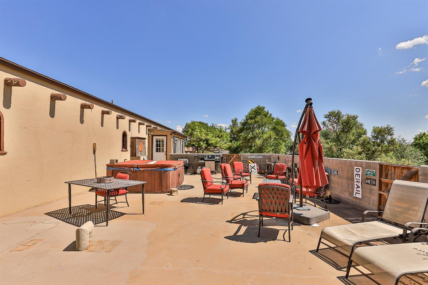 2404 North Ridge Road Lubbock, TX 79403 - Photo 44 of 50 Back Patio