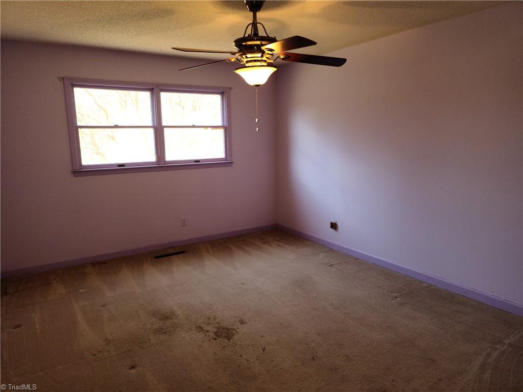 4862 Murray Road Winston-Salem, NC 27106 - Photo 11 of 22 Bedroom 2