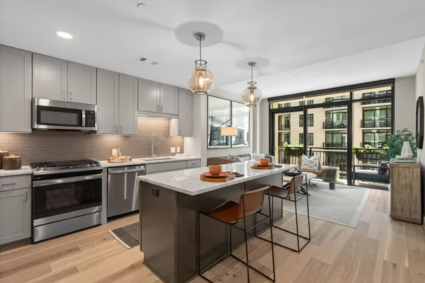 $2,817 | 2511 Willowick Road, Unit 716, Houston, TX 77027