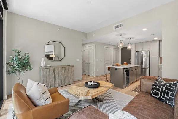 $2,817 | 2511 Willowick Road, Unit 716, Houston, TX 77027