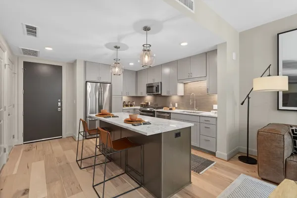$2,883 | 2511 Willowick Road, Unit 716, Houston, TX 77027