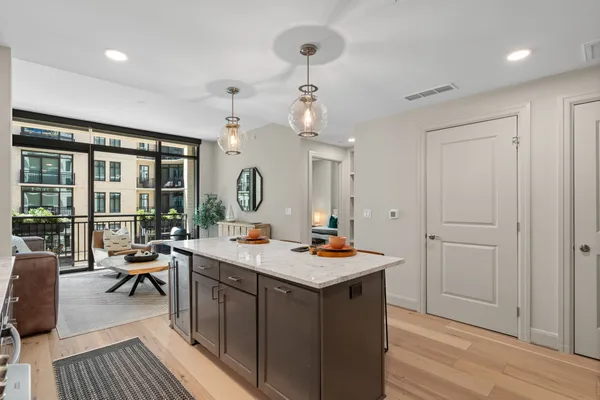 $2,817 | 2511 Willowick Road, Unit 716, Houston, TX 77027