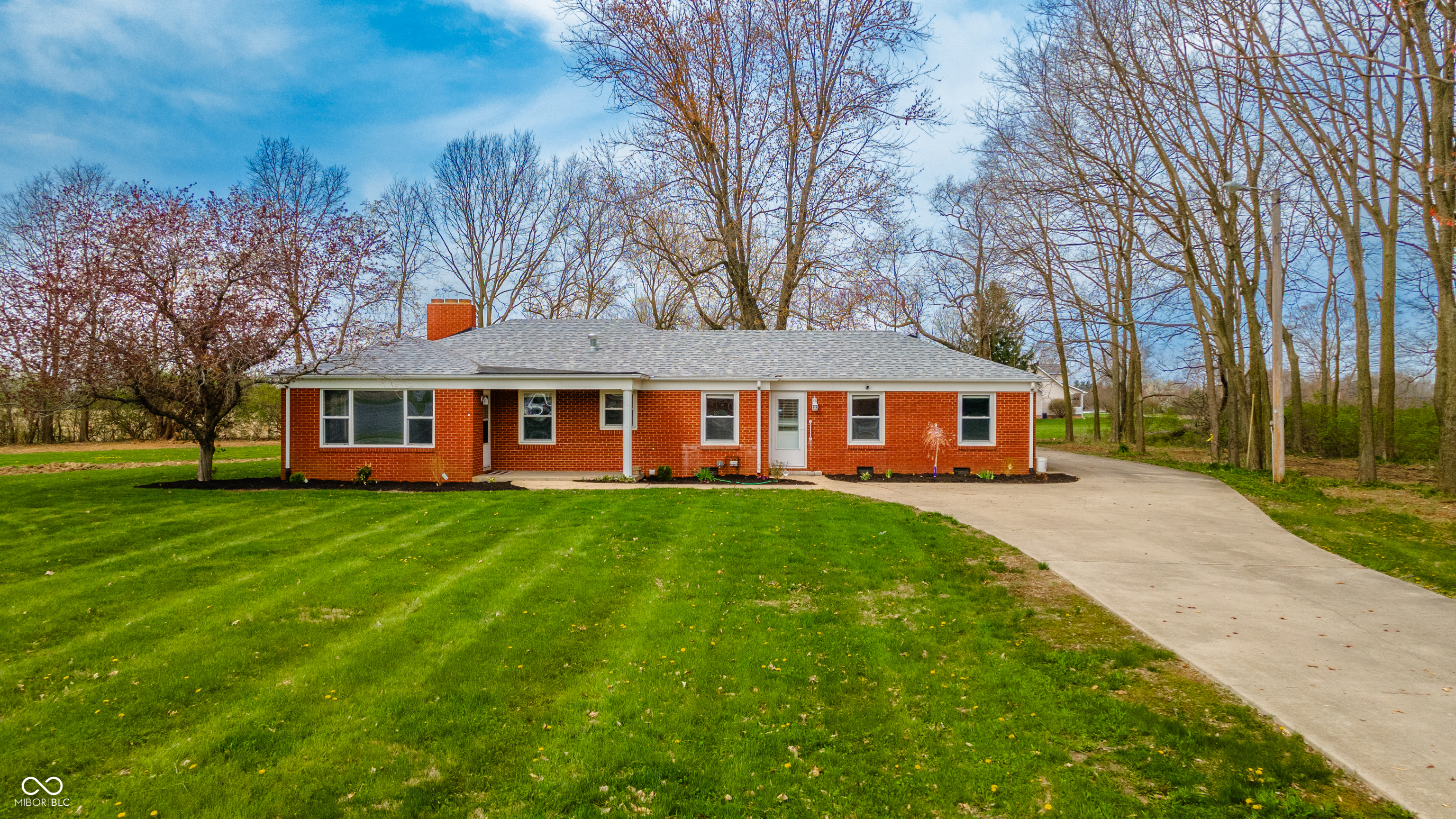 1911 North Rangeline Road Anderson, IN 46012 - Photo 1 of 43 Gallery Image 1