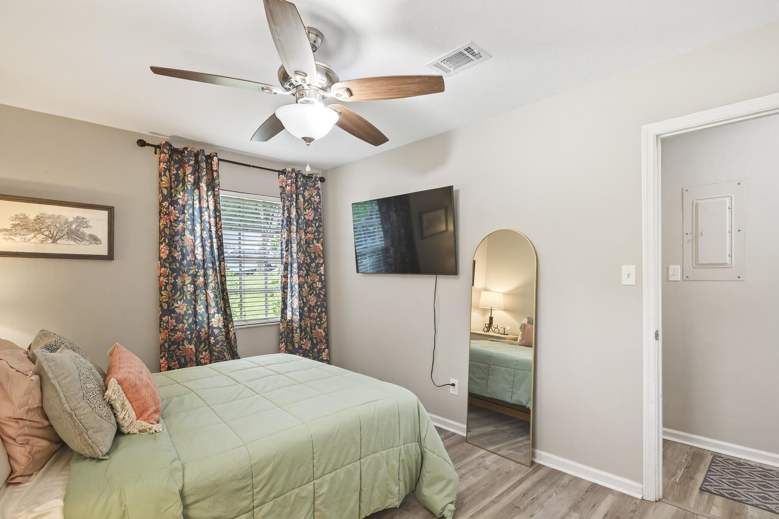 1816 Aaron Road Tallahassee, FL 32303 - Photo 1 of 41 Gallery Image 1