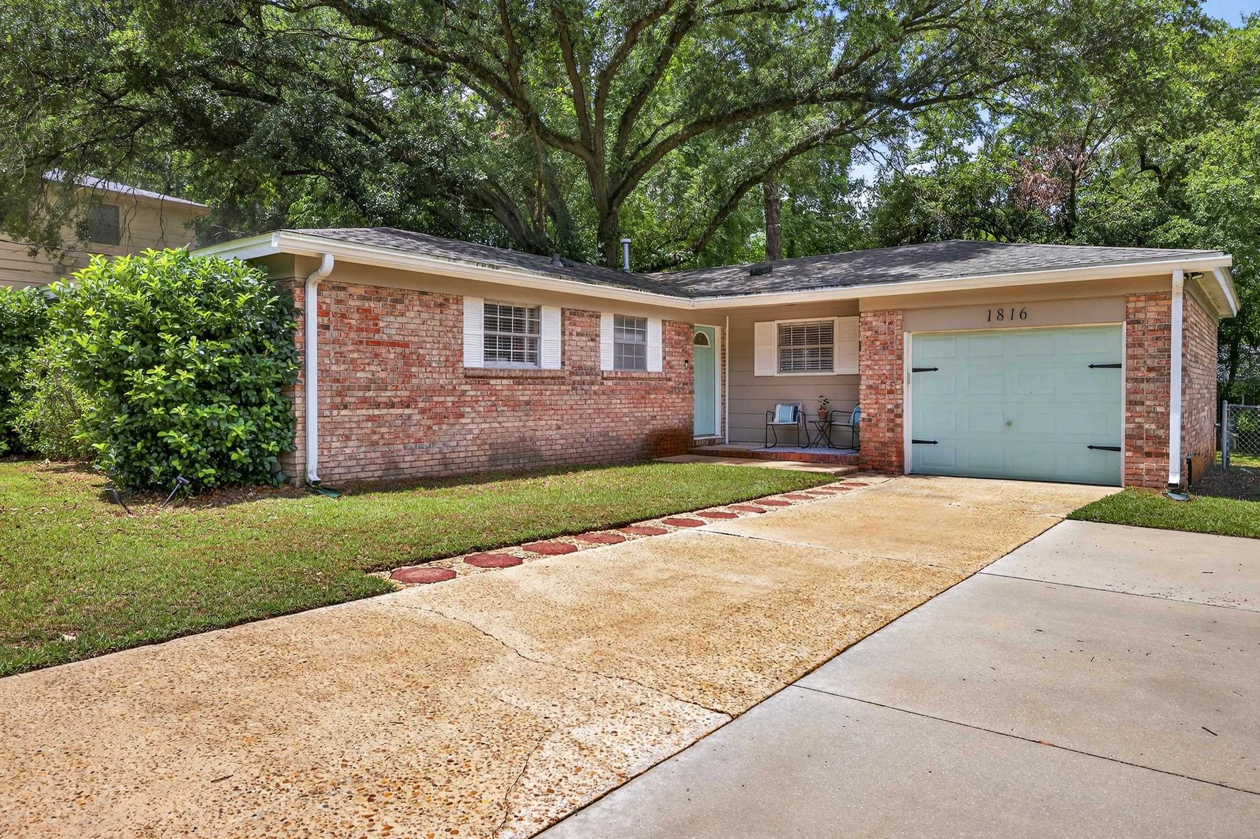 1816 Aaron Road Tallahassee, FL 32303 - Photo 12 of 41 Gallery Image 12