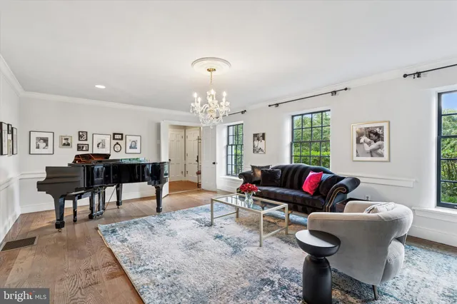 a view of a entryway door of the house