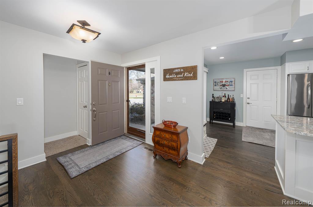 1822 Reis Court Rochester Hills, MI 48309 - Photo 7 of 29