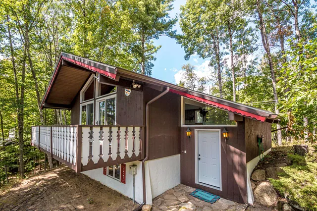$475,000 | 25 Linderhof Strauss Road, Glen, NH 03838