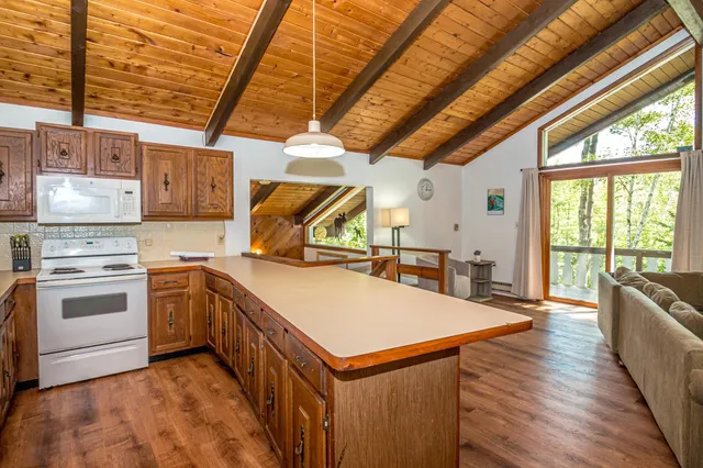 $475,000 | 25 Linderhof Strauss Road, Glen, NH 03838