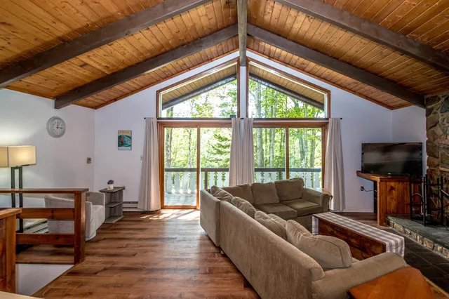 $475,000 | 25 Linderhof Strauss Road, Glen, NH 03838