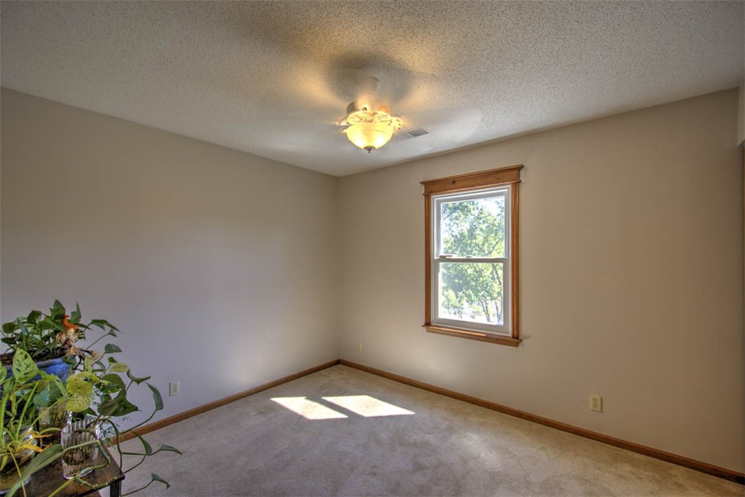 1029 Columbia Drive Decatur, IL 62522 - Photo 23 of 47