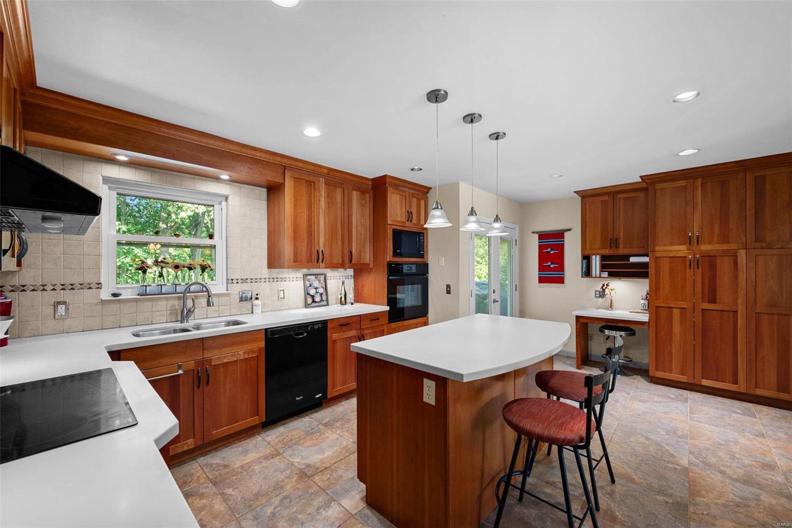 635 River Bend Estates Drive St. Charles, MO 63303 - Photo 8 of 46