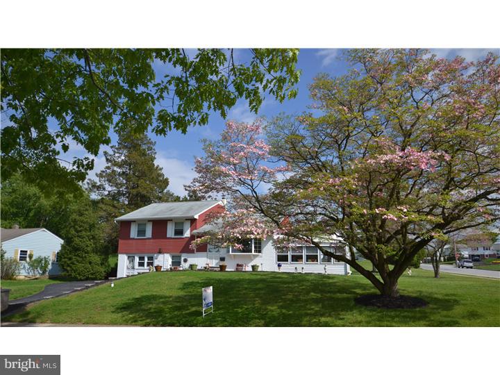 263 Lawrence Road Broomall, PA 19008 - Photo 2 of 25 Exterior Front