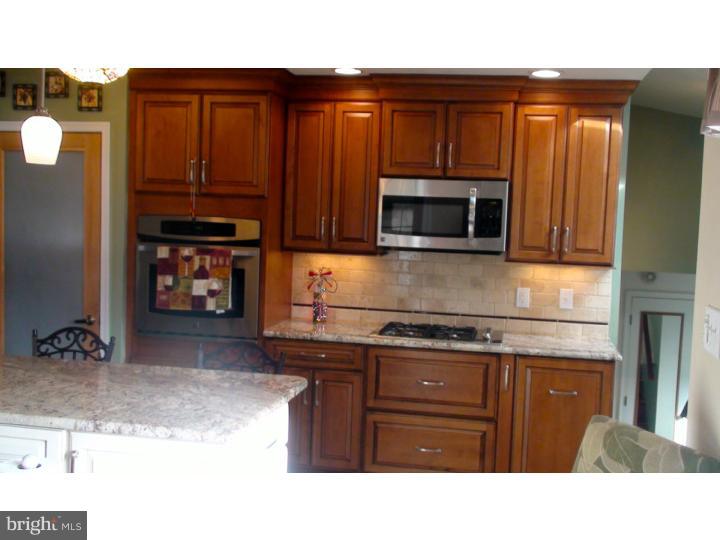 263 Lawrence Road Broomall, PA 19008 - Photo 13 of 25