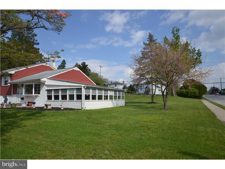 263 Lawrence Road Broomall, PA 19008 - Photo 3 of 25 Exterior Side