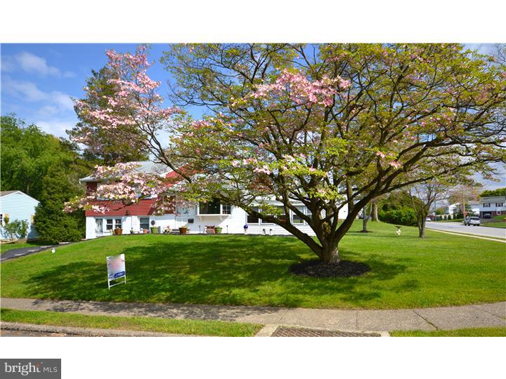 263 Lawrence Road Broomall, PA 19008 - Photo 4 of 25 Exterior Front