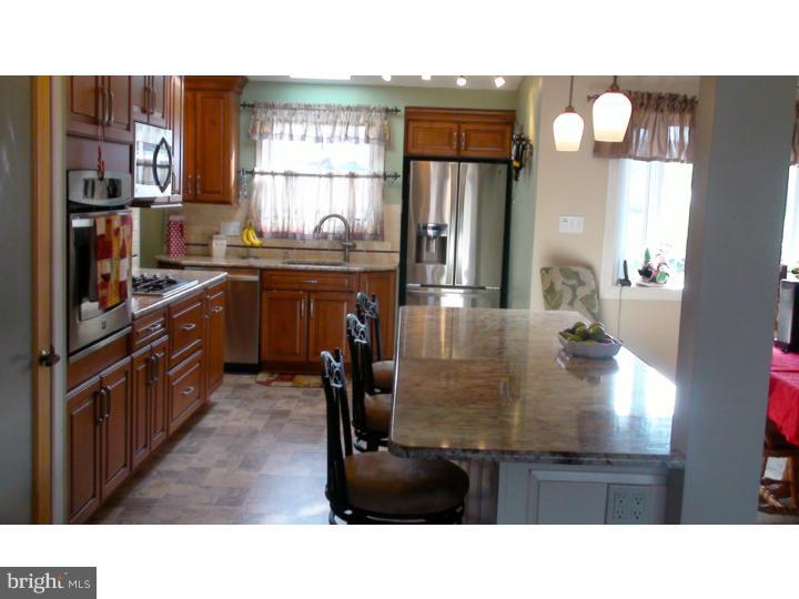 263 Lawrence Road Broomall, PA 19008 - Photo 10 of 25