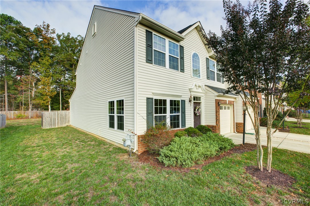 3602 Avocado Drive Midlothian, VA 23112 - Photo 4 of 39 front view of a house with a yard