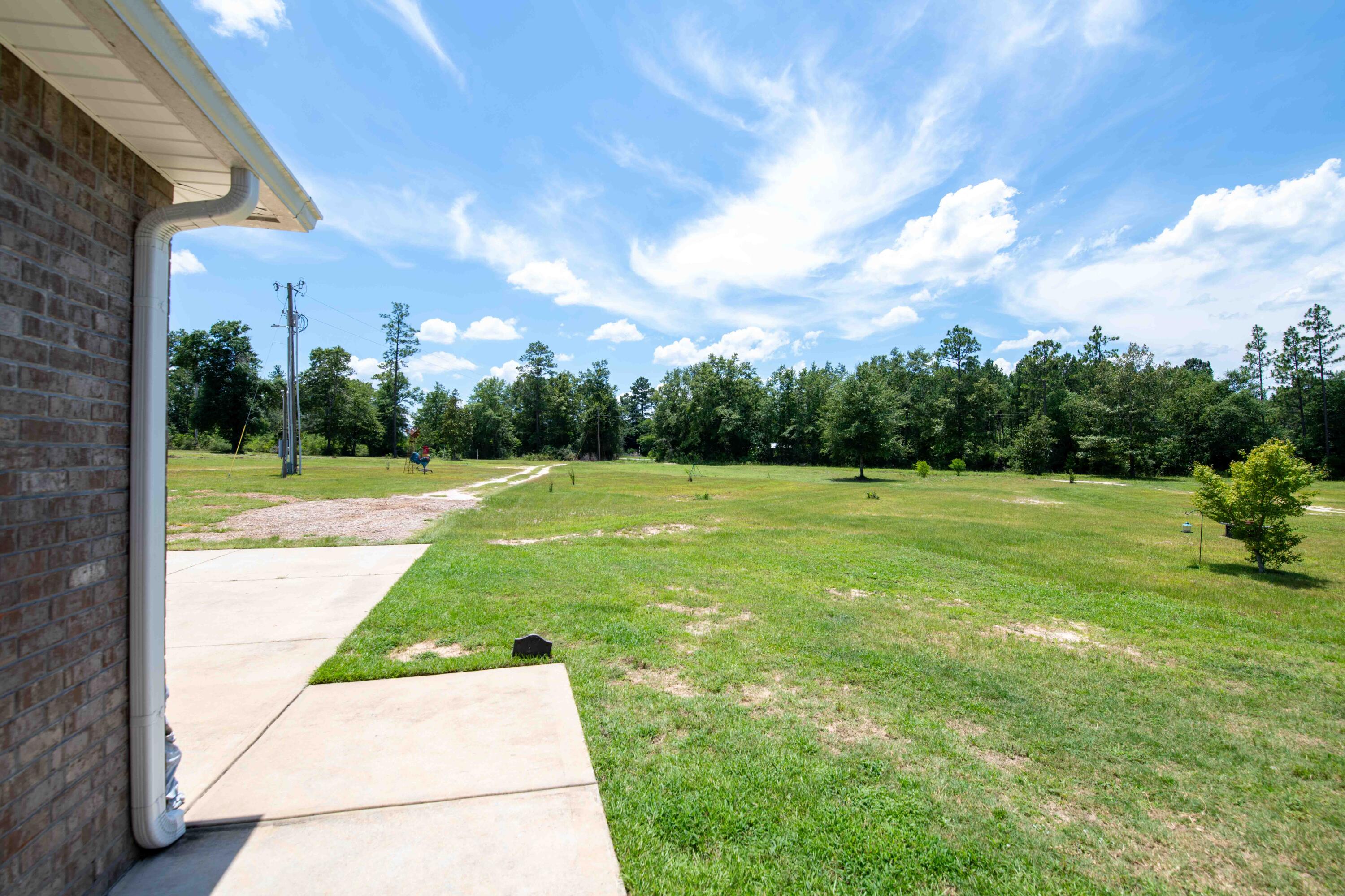 6249 Highway 4 Baker, FL 32531 - Photo 20 of 37 a view of a volley ball court