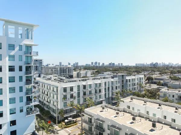 $2,500 | 2100 Van Buren Street, Unit 510, Hollywood, FL 33020