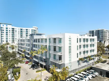$2,500 | 2100 Van Buren Street, Unit 510, Hollywood, FL 33020