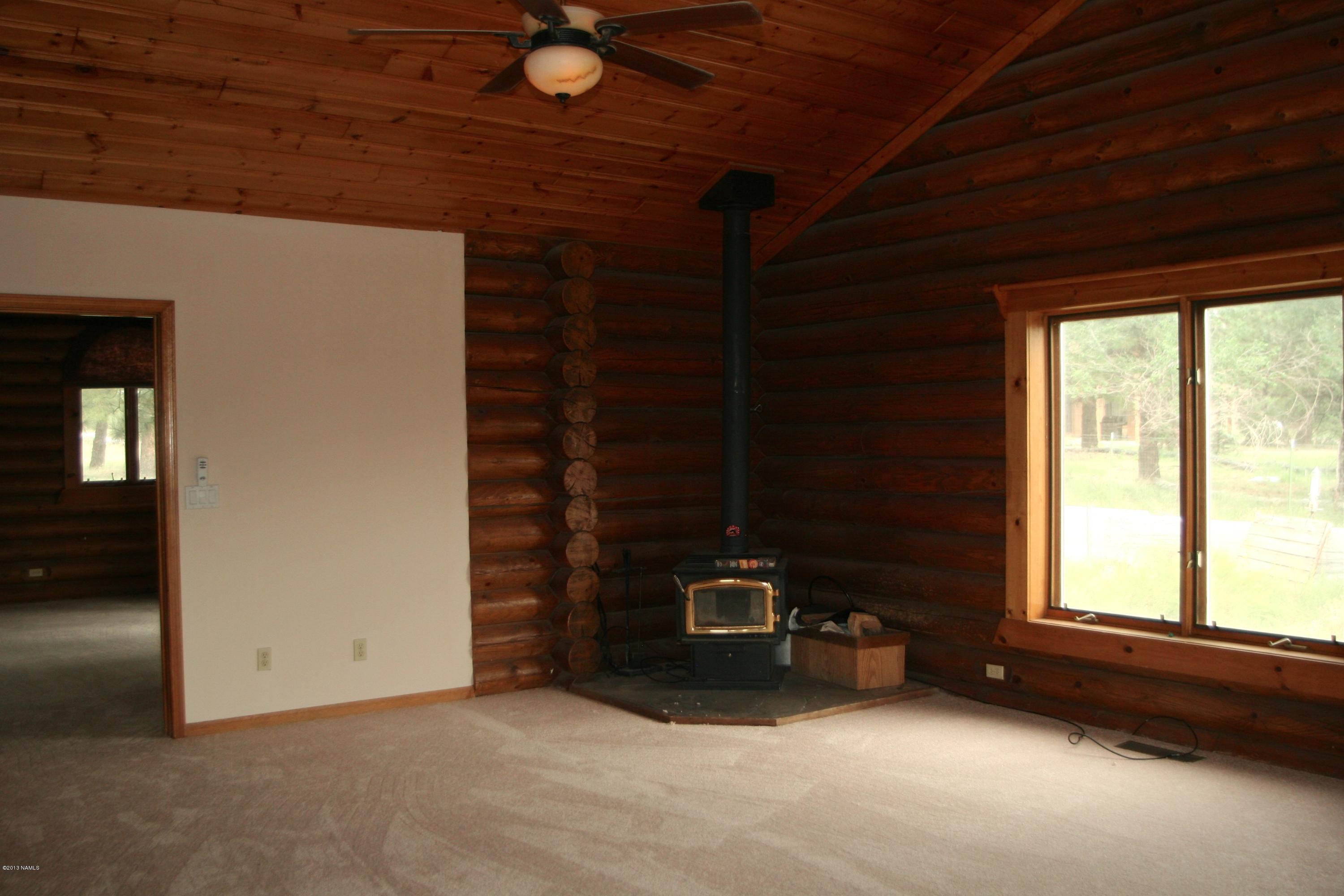 12290 North Eagle Road Flagstaff, AZ 86004 - Photo 24 of 52 Living Room 4