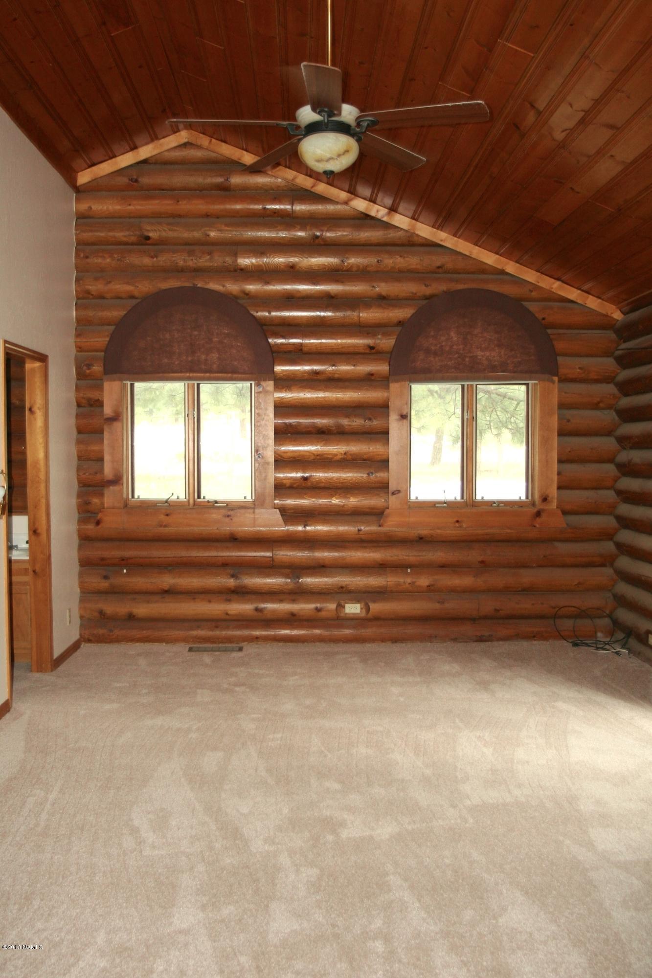 12290 North Eagle Road Flagstaff, AZ 86004 - Photo 28 of 52 Master Bedroom 4