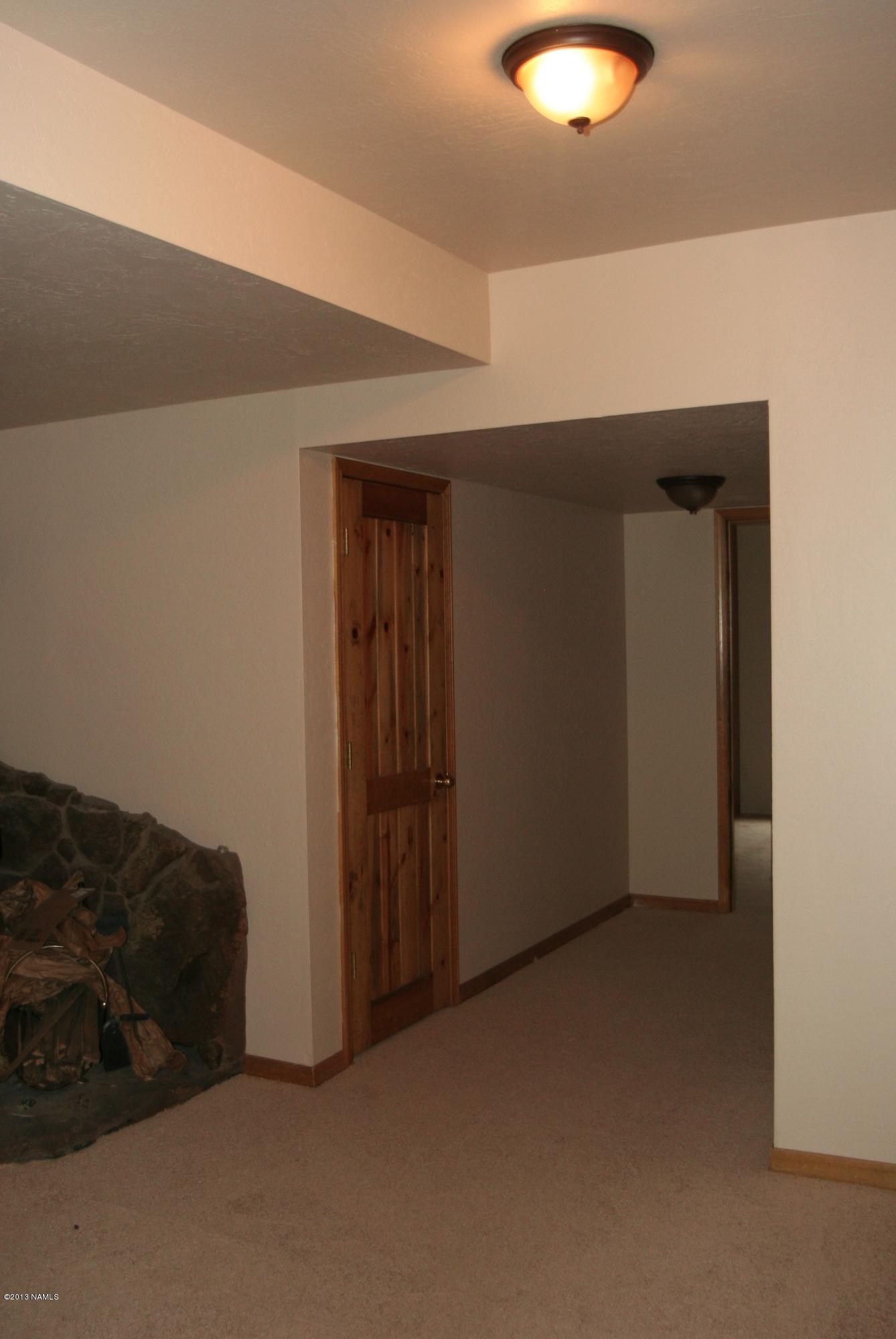 12290 North Eagle Road Flagstaff, AZ 86004 - Photo 32 of 52 Family Room
