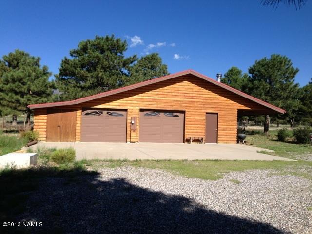 12290 North Eagle Road Flagstaff, AZ 86004 - Photo 9 of 52 Garage 2