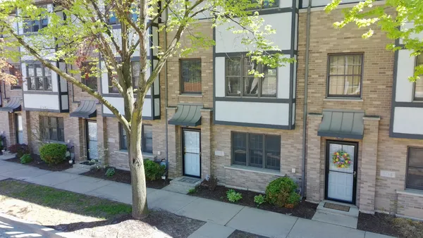 $300,000 | 7712 Harvard Street, Forest Park, IL 60130