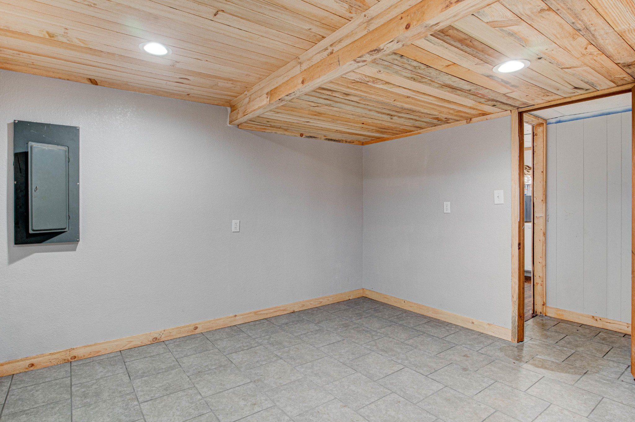 410 Hen Valley Road Oliver Springs, TN 37840 - Photo 14 of 16 Gallery Image 14
