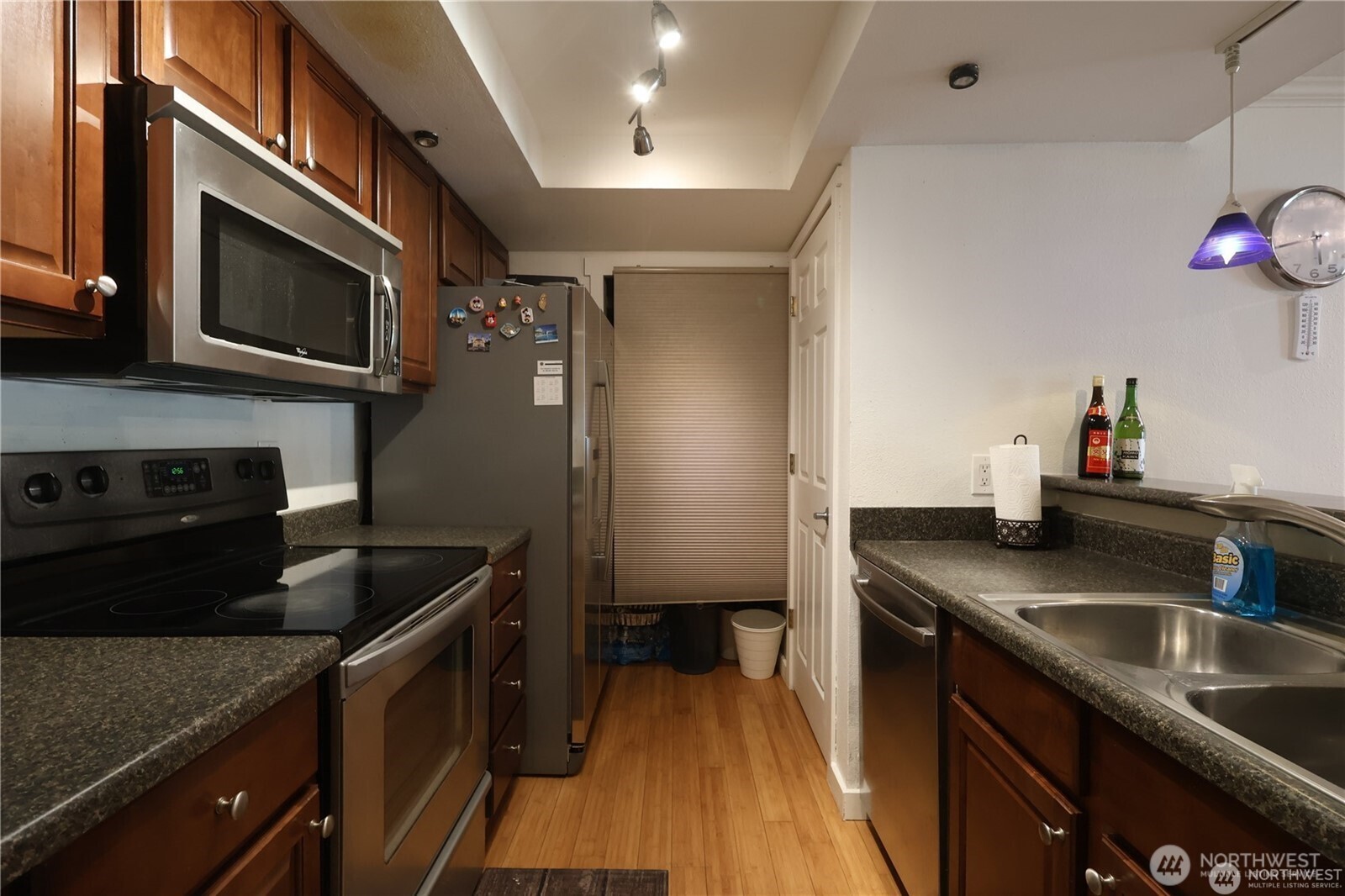 611 Southwest 5th Court, Unit A407 Renton, WA 98057 - Photo 6 of 11 Gallery Image 6