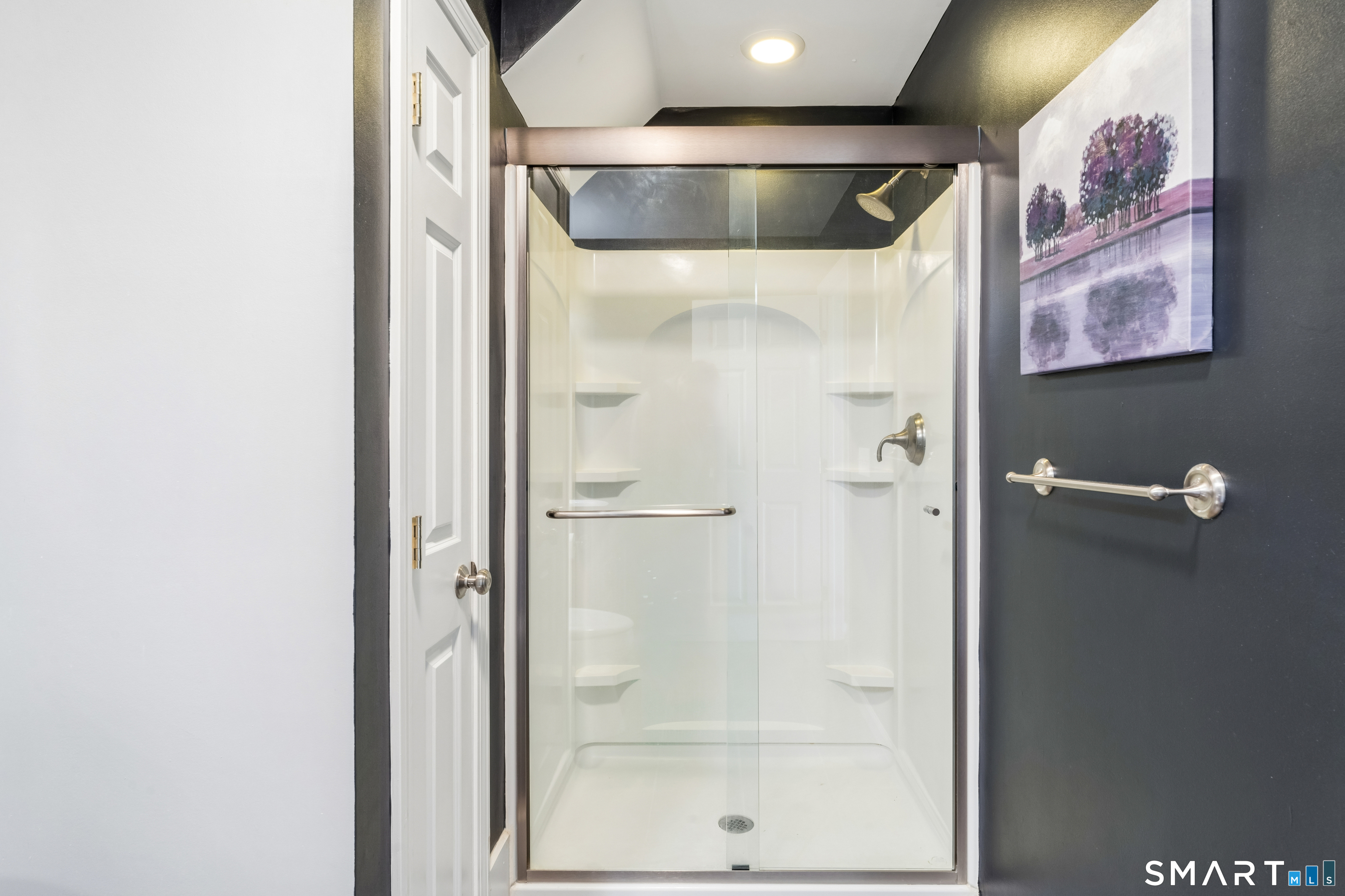 38 Jeanette Road Danbury, CT 06811 - Photo 18 of 36 Gallery Image 18