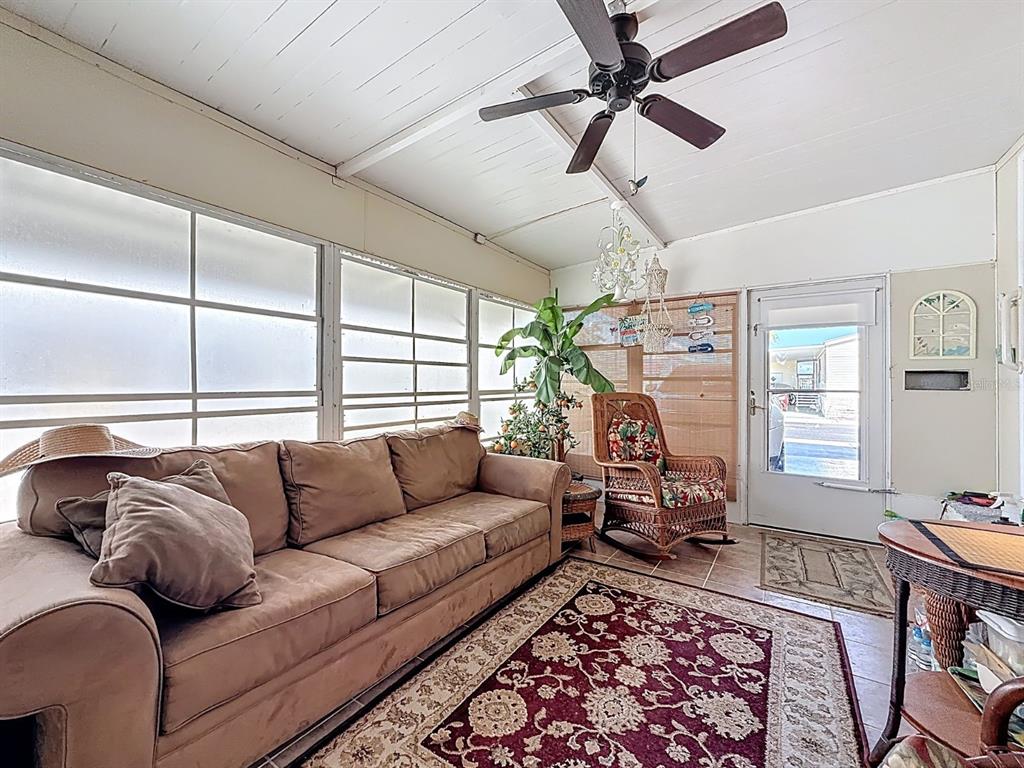 11076 100th Street, Unit 41 Largo, FL 33773 - Photo 4 of 35