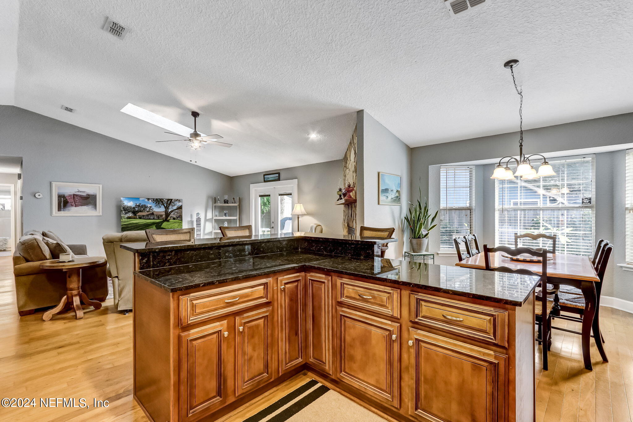 1502 Inverness Road Fernandina Beach, FL 32034 - Photo 16 of 34 26-web-or-mls-LR 1502 Inverness Rd AA-26