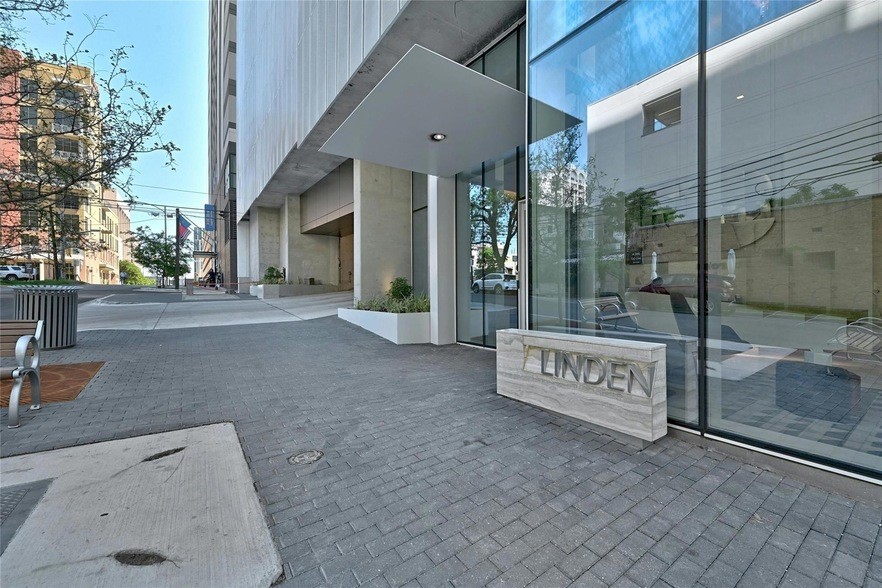 313 West 17th Street, Unit 2003 Austin, TX 78701 - Photo 4 of 25