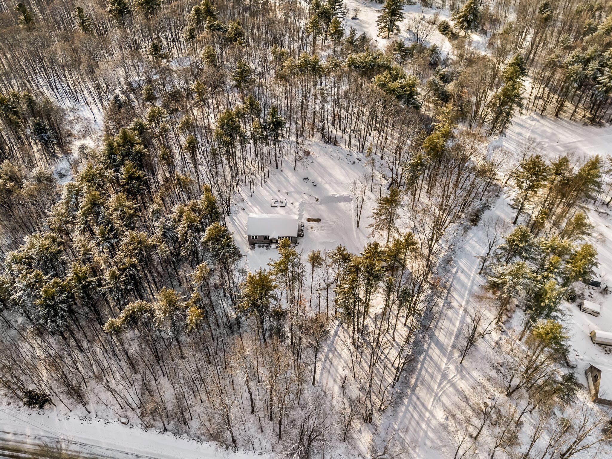 136 Mountain Road Raymond, ME 04071 - Photo 12 of 36 10-web-or-mls-136-mountain-rd