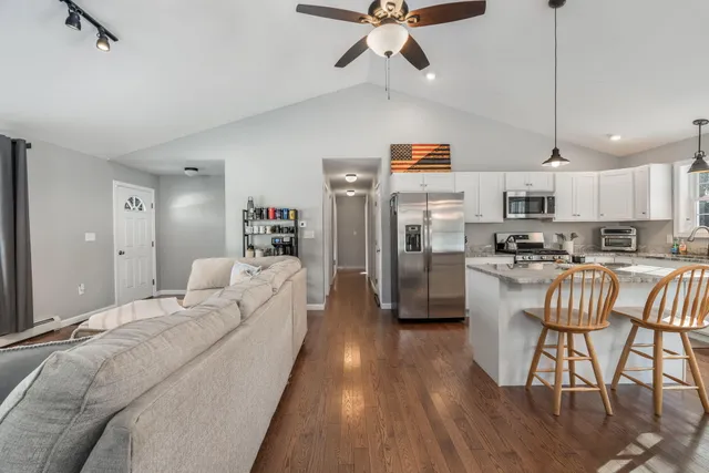 $449,000 | 136 Mountain Road, Raymond, ME 04071