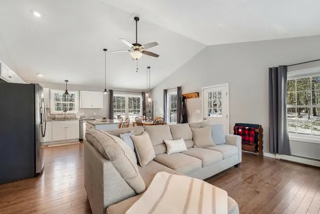 $449,000 | 136 Mountain Road, Raymond, ME 04071