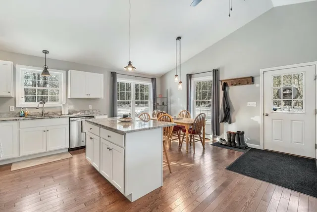 $449,000 | 136 Mountain Road, Raymond, ME 04071