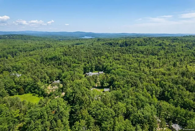 $449,000 | 136 Mountain Road, Raymond, ME 04071