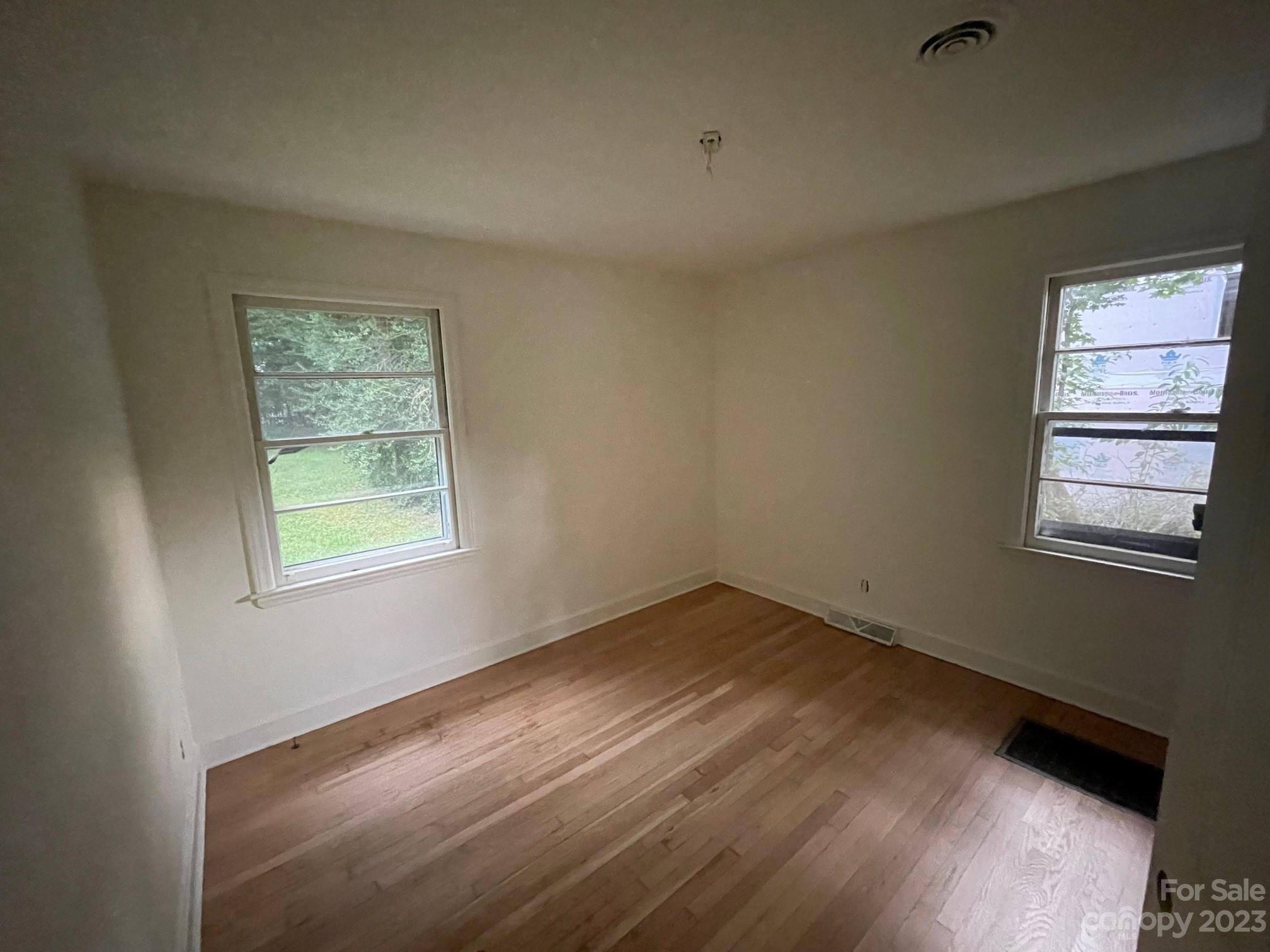 8710 Moody Road Charlotte, NC 28215 - Photo 11 of 14 an empty room with a window