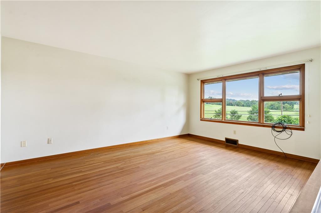 832 Schenley Road Leechburg, PA 15656 - Photo 7 of 30 Gallery Image 7