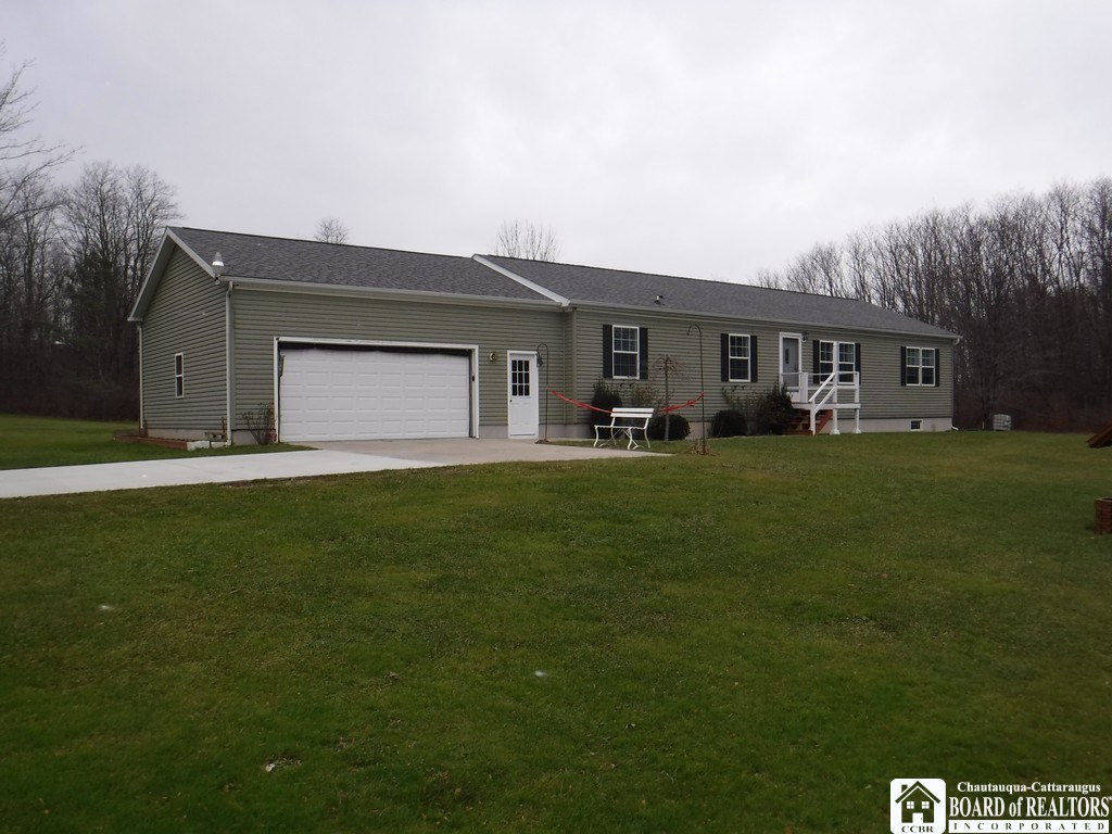 636 King Road Hanover, NY 14062 - Photo 1 of 1 Gallery Image 1